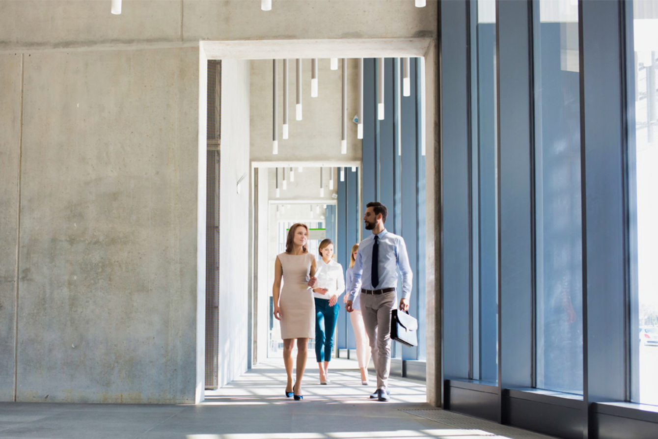 Präsenz&shy;melder bei Bernstein Elektrotechnik in Fürth