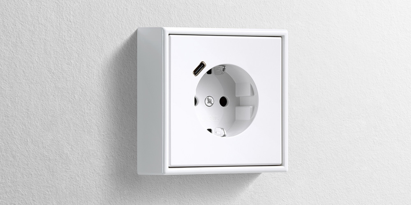 Erweiterter Anschlussraum für die Nachrüstung bei Bernstein Elektrotechnik in Fürth